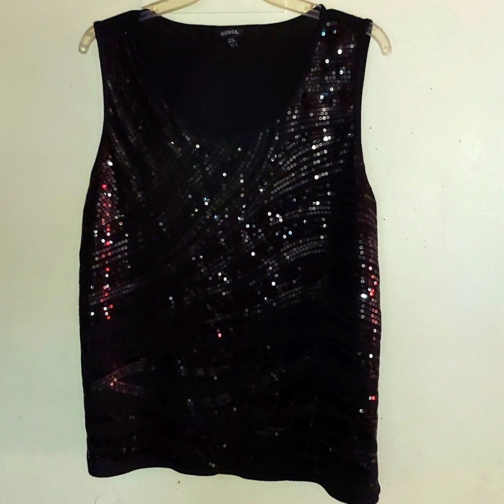 BNWOT Plus Size 4X   26W/28W Sequin sleeveless tank top